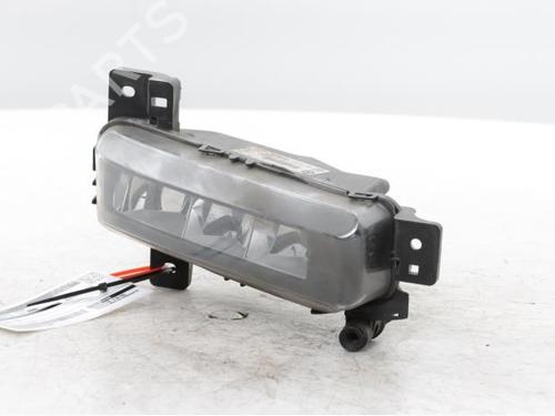 Right front fog light BMW 1 (F40) 118 i | BP34567620C31 - Image 2