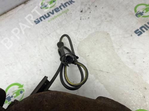 Left front steering knuckle PEUGEOT 107 (PM_, PN_) 1.0 | BP25379329M25 