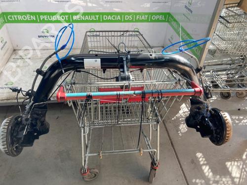 Used Rear axle RENAULT TWINGO III (BCM_, BCA_) 1.0 SCe 70 (71 hp) 24300339