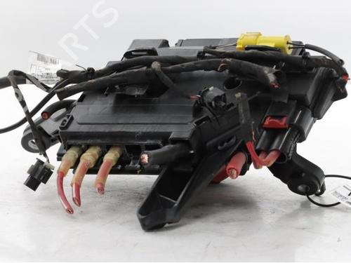 fuse-box-mercedes-benz-e-class-w213-2016-40543565 main image