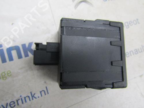 Switch PEUGEOT 208 I (CA_, CC_) 1.2 VTI 82 | BP11244348I30 