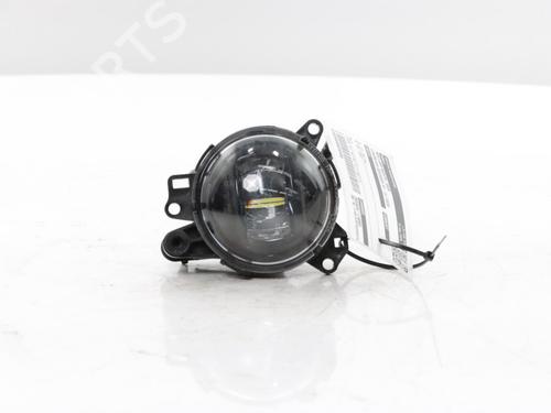 Used Right front fog light Right front fog light LAND ROVER DEFENDER Station Wagon (L663) P300e Hybrid 4x4 (300 hp) 40048849 40048849