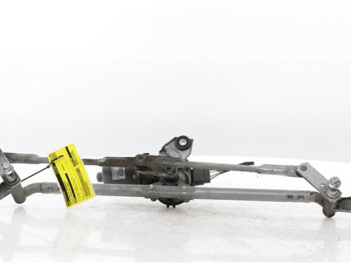front-wipers-mechanism-renault-arkana-i-lcm_-ldn_-2019-33696660 main image