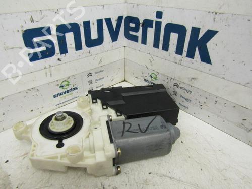 Used Electronic module PEUGEOT 807 (EB_) 2.0 (136 hp) 21111273