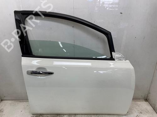 Used Right front door NISSAN LEAF (ZE1) Electric (150 hp) 30757189