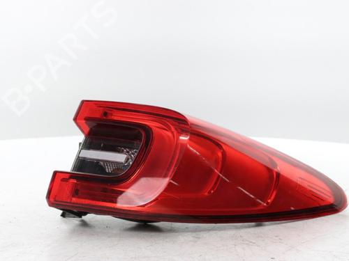 right-taillight-renault-kadjar-ha_-hl_-2015-32124479 main image