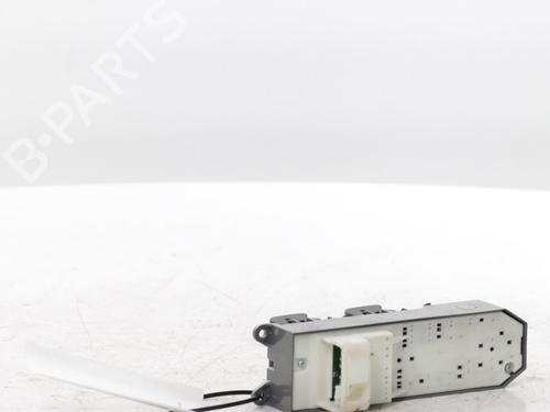 Switch TOYOTA YARIS (_P13_) 1.5 Hybrid (NHP130_, NHP130) | BP31261411I30