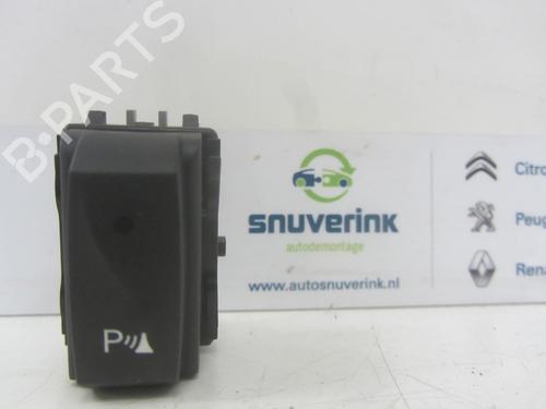 Switch RENAULT LAGUNA III (BT0/1) 2.0 dCi (BT01, BT08, BT09, BT0E, BT0K, BT12, BT1C, BT1D,... | BP13188459I30 