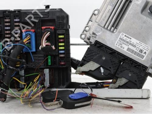 Used Engine control unit (ECU) Engine control unit (ECU) PEUGEOT PARTNER Box Body/MPV (K9) 1.5 BlueHDI 130 (131 hp) 38110530 38110530
