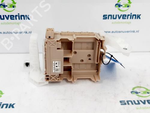 Used Fuse box PEUGEOT 108 1.0 VTi (69 hp) 13707081