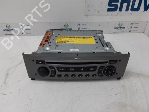 Used Radio Radio 10795461 10795461