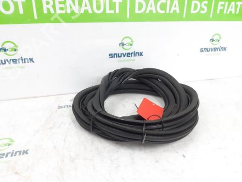 Rubber door seal DS DS 7 (J4_, JC_) E-TENSE 4x4 300 (J45GBU) | BP23393541C142 