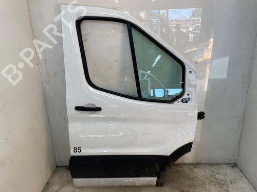 Used Right front door Right front door 38272444 38272444