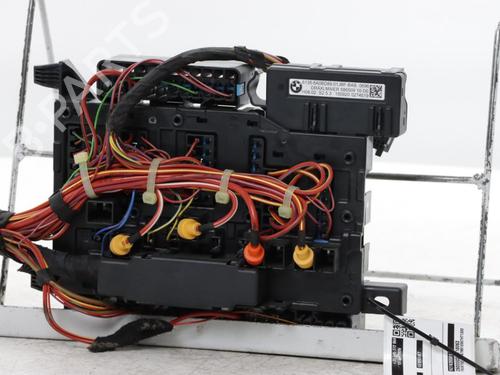 Used Fuse box Fuse box 34567681 34567681