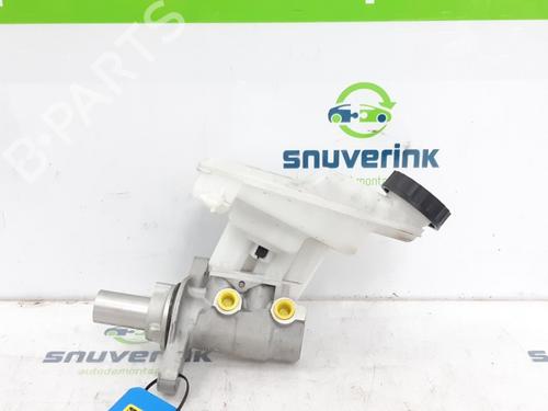 Used Brake master cylinder PEUGEOT 5008 II (MC_, MJ_, MR_, M4_) 1.2 THP (MRHNYH, MRHNYW, MRHNSJ, MRHNSU, MRHNSM) (131 hp) 16409023