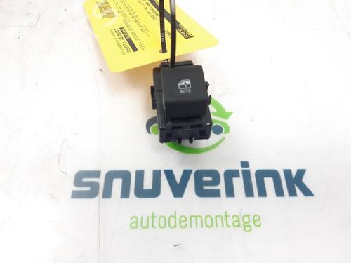 Used Switch RENAULT CLIO V (B7_) 1.0 TCe 90 (B7MT) (91 hp) 16048007