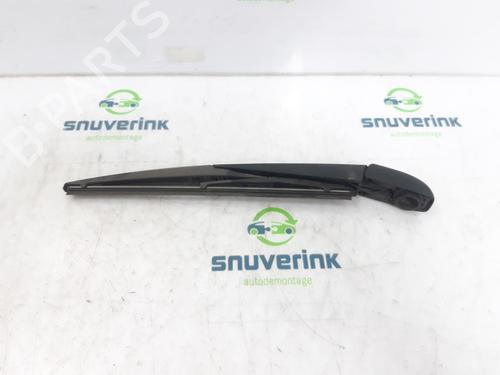 Used Rear windshield wiper arm PEUGEOT 108 1.0 VTi (69 hp) 18132075