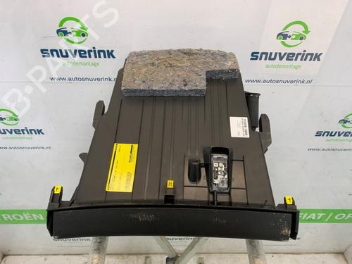 Used Glove box RENAULT MEGANE IV Grandtour (K9A/M/N_) 1.3 TCe 160 (K9NC) (158 hp) 26238349