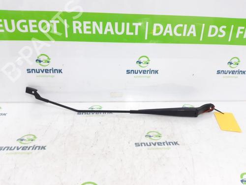 Used Front windshield wiper arm RENAULT WIND (E4M_) 1.2 TCe 100 (E4MF) (102 hp) 18085498
