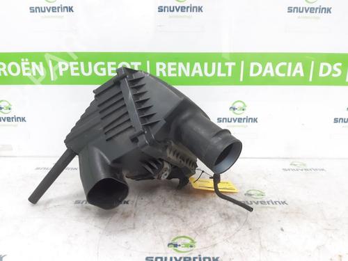 Used Air filter box RENAULT TRAFIC III Van (FG_) 1.6 dCi 115 (FGMD) (116 hp) 21194580