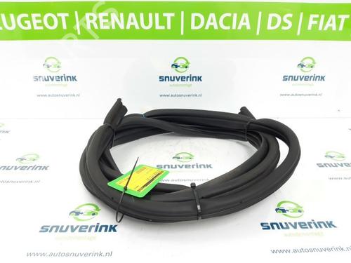 Used Rubber door seal OPEL MOVANO B Van (X62) 2.3 CDTI FWD (FV) (136 hp) 13192746