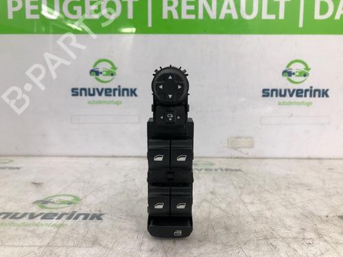 Used Switch PEUGEOT 3008 II SUV (MC_, MR_, MJ_, M4_) 1.2 THP/ PureTech 130 (MRHNSM, MRHNSU, MRHNSJ, MRHNYW,... (131 hp) 18707840