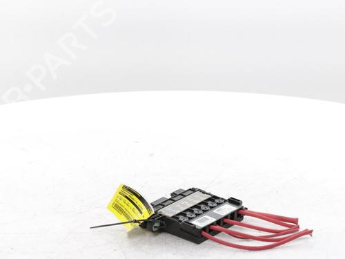 Fuse box RENAULT MEGANE IV Grandtour (K9A/M/N_) 1.3 TCe 115 (K9N9) | BP29827904E1