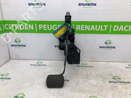 Used Break pedal PEUGEOT 3008 II SUV (MC_, MR_, MJ_, M4_) 1.2 THP/ PureTech 130 (MRHNSM, MRHNSU, MRHNSJ, MRHNYW,... (131 hp) 23123121