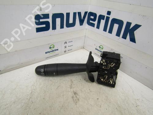 Used Steering column stalk RENAULT CLIO II (BB_, CB_) 1.4 (B/CB0C, B/CB0S) (75 hp) 21111087