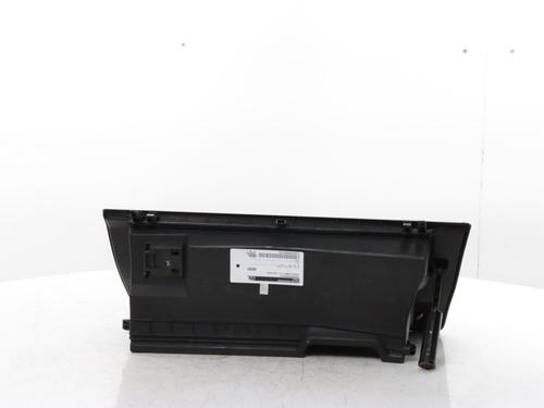 Glove box TOYOTA YARIS (_P13_) 1.5 Hybrid (NHP130_, NHP130) | BP31261416C95 