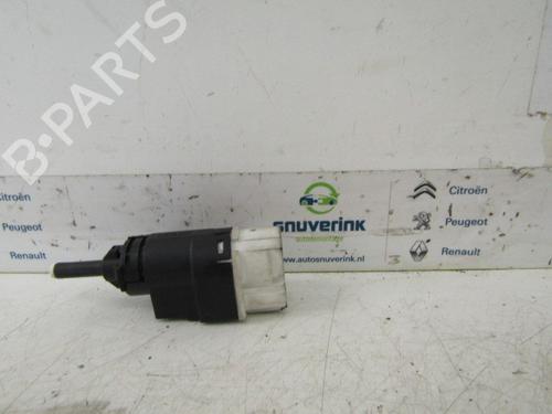 Used Switch RENAULT CAPTUR I (J5_, H5_) 1.5 dCi 110 (110 hp) 10790454