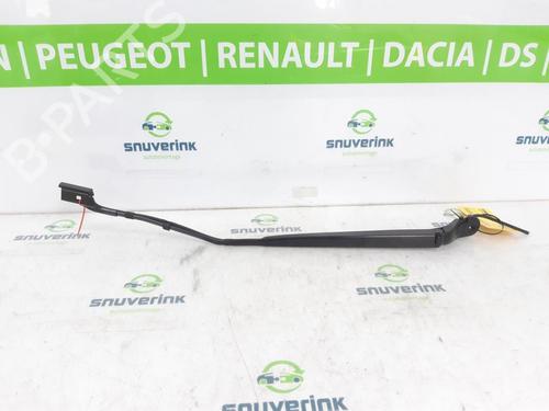 Used Front windshield wiper arm RENAULT MEGANE E-TECH SUV EV60 (BNJ1) (218 hp) 18028915