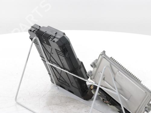 Engine control unit (ECU) PEUGEOT 2008 I (CU_) 1.2 THP 110 / PureTech 110 | BP30186634M57