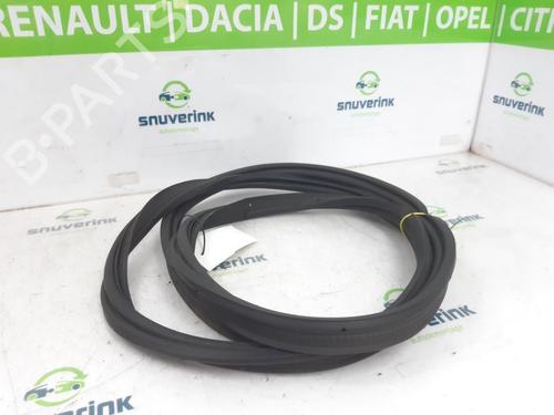 Rubber door seal OPEL CROSSLAND X / CROSSLAND (P17, P2QO) 1.2 (75) | BP25449907C142 