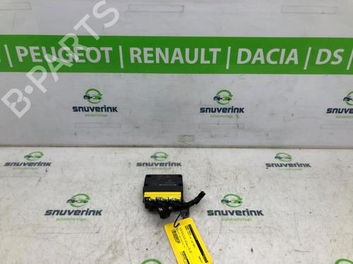 Used ECU airbags ECU airbags RENAULT CLIO V (B7_) 1.0 LPG (B7MT) (101 hp) 40582607 40582607