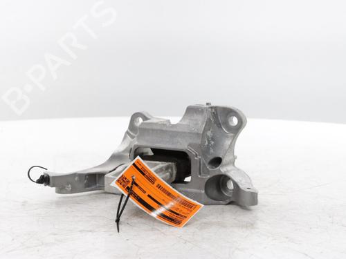 Used Engine mount Engine mount CITROËN C3 IV (CC_, CB_) 1.2 PureTech 100 (CCHPV4) (101 hp) 33845995 33845995
