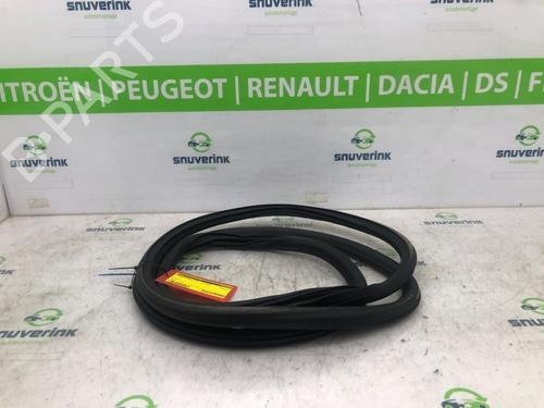 Used Rubber door seal CITROËN C3 AIRCROSS II (2R_, 2C_) 1.2 PureTech 110 (2RHNZB, 2RHNZW, 2RHNPX, 2RHNPJ) (110 hp) 19306622