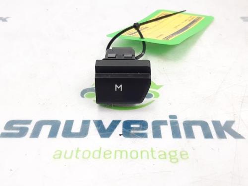 switch-opel-vivaro-c-van-k0-2019-40571550 main image