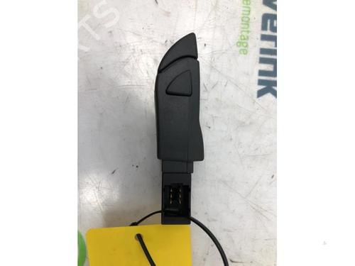 Steering wheel controls RENAULT TRAFIC III Van (FG_) 2.0 dCi 120 (FGMN) | BP40580826E15 - Image 3
