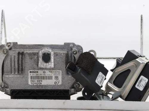 Used Engine control unit (ECU) Engine control unit (ECU) PEUGEOT 107 (PM_, PN_) 1.0 (68 hp) 30757687 30757687