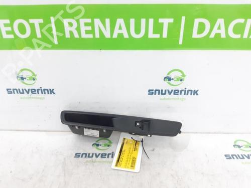 Used Switch Switch TOYOTA PROACE Van (MDZ_) Electric (MDZS, MDZZ) (136 hp) 40576327 40576327
