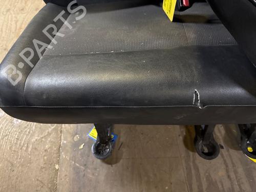 Right front seat PEUGEOT EXPERT Van (V_) 2.0 BlueHDi 120 | BP39211345C16 - Image 7
