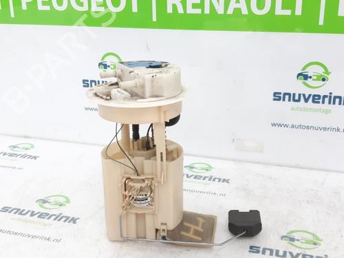Used Fuel pump PEUGEOT 806 (221) 2.0 16V (132 hp) 16099158