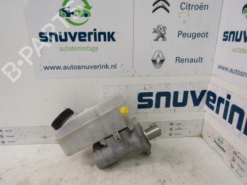 Used Brake master cylinder RENAULT CLIO IV Grandtour (KH_) 1.5 dCi 90 (KHN3, KHN4) (90 hp) 10792333