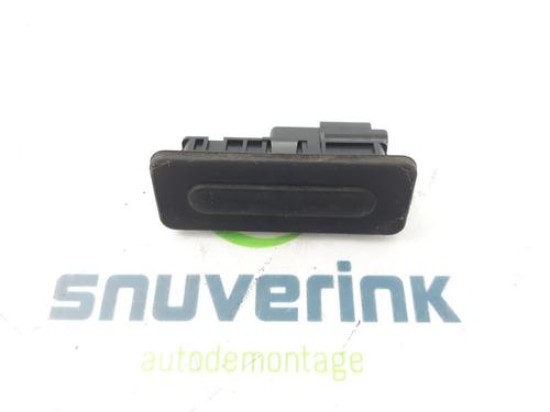Used Tailgate handle Tailgate handle 23122735 23122735