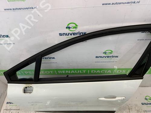 Left front door RENAULT CLIO IV Grandtour (KH_) 0.9 TCe 90 | BP25776583C2 