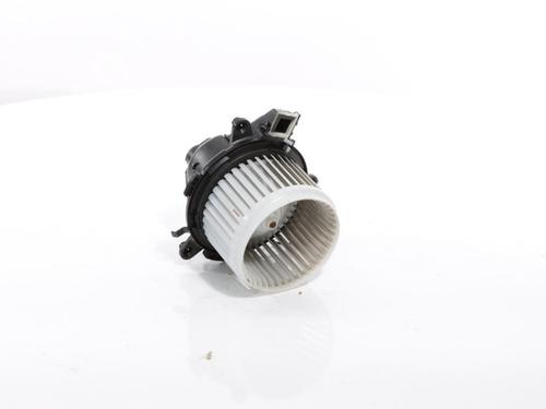 Heater blower motor PEUGEOT 5008 II (MC_, MJ_, MR_, M4_) 1.2 THP (MRHNYH, MRHNYW, MRHNSJ, MRHNSU, MRHNSM) | BP27093196M62 