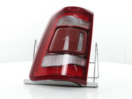left-taillight-ram-1500-crew-cab-pickup-dt-2018-38618855 main image