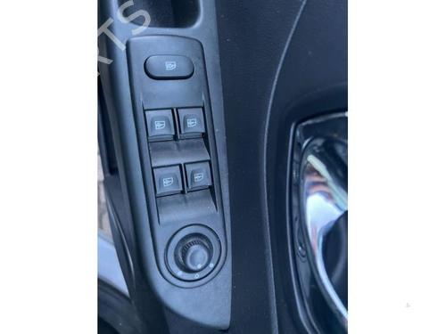 Left front fog light RENAULT CAPTUR I (J5_, H5_) 0.9 TCe 90 | BP40574004C30 - Image 7