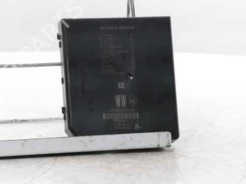 Used Fuse box Fuse box 38409066 38409066
